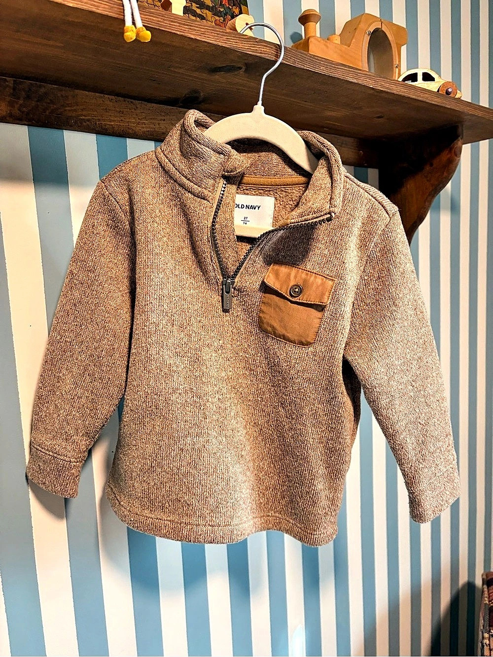 Old Navy Brown Pullover Fleece